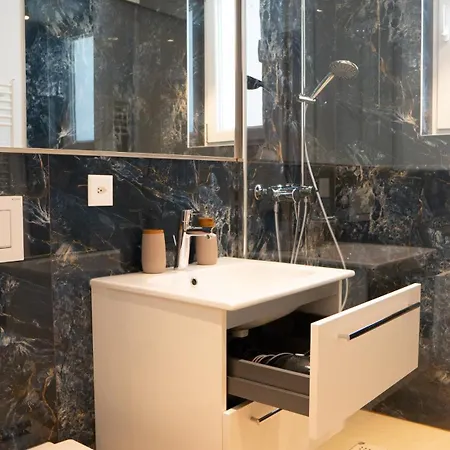 Star Apartment Brissago
